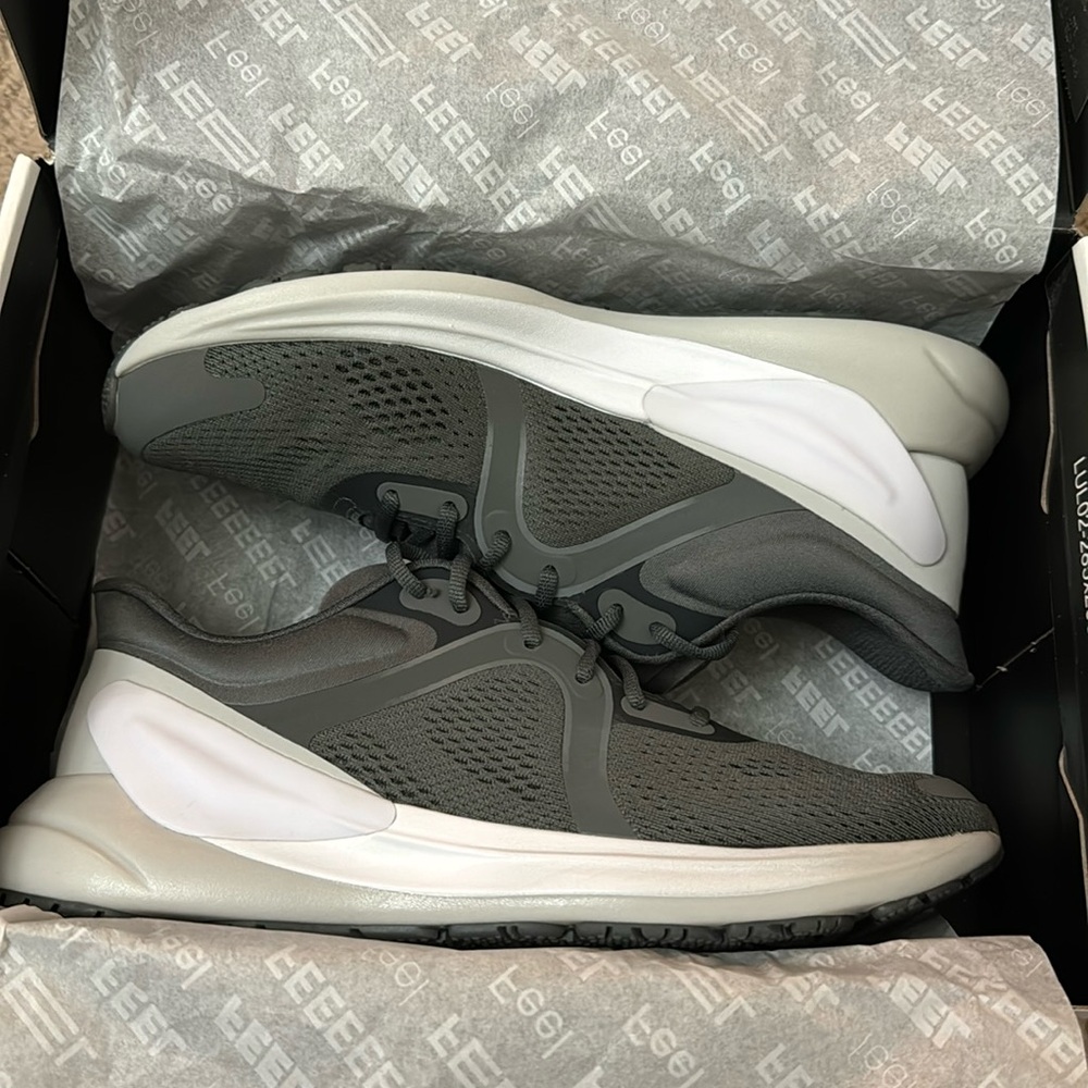 Lululemon Brand New Woman’s Blissfeel Running Shoes Size 8